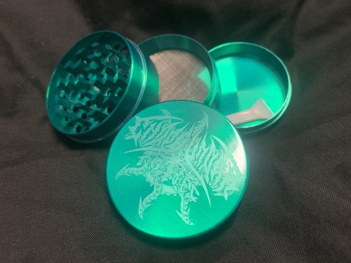 Chaos Under No Ties 4 Piece Herb Grinder - Image 5